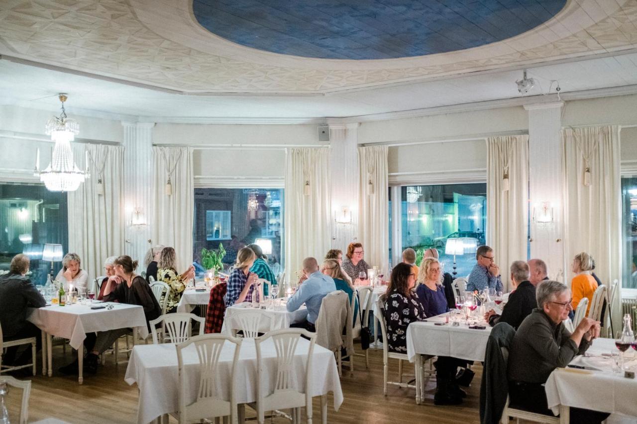 Hotel Vaennaes Vannas Экстерьер фото