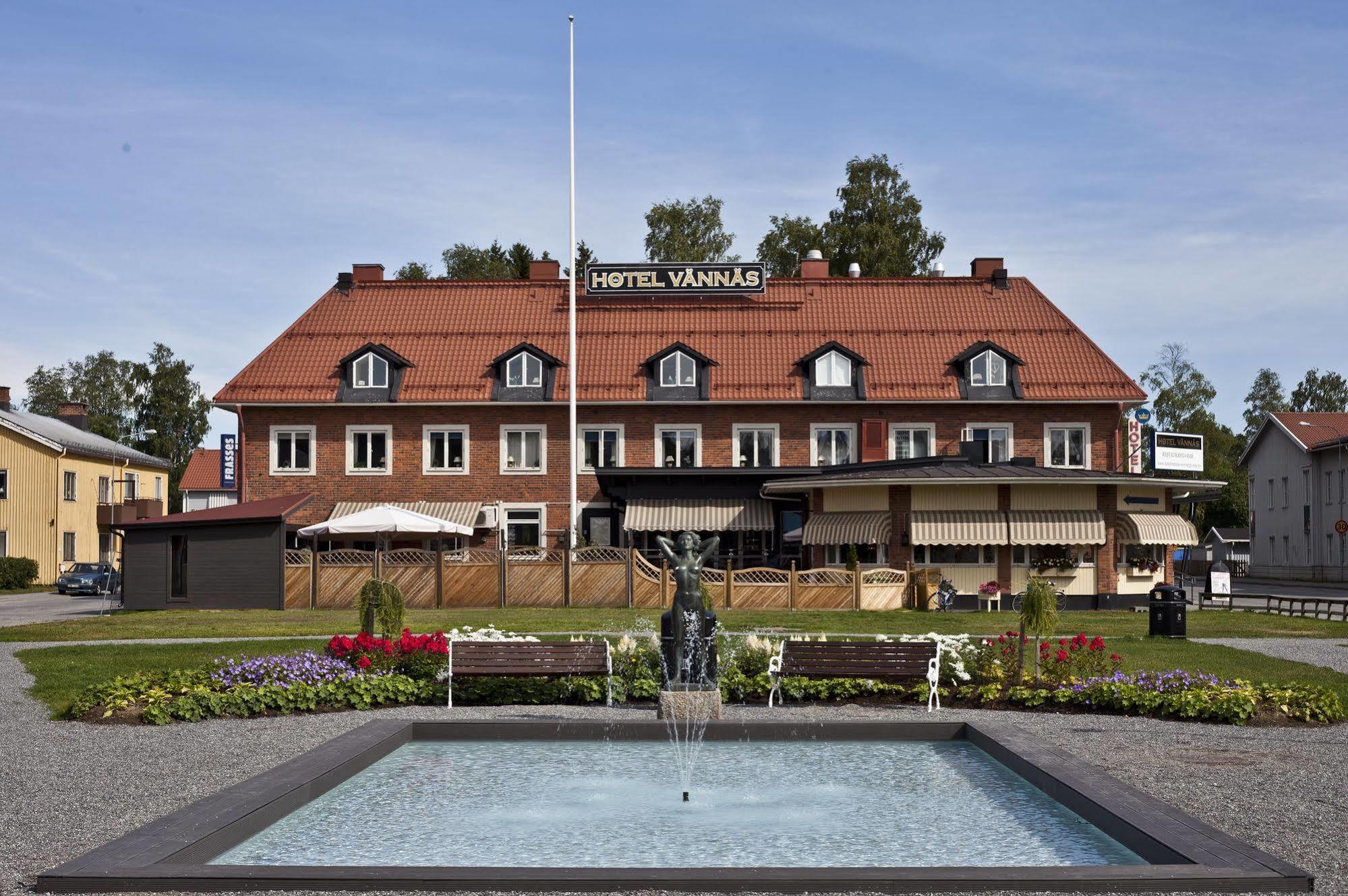 Hotel Vaennaes Vannas Экстерьер фото